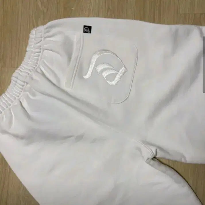[BUNJANG] Odeur Molly Jogger Pants White / (기모O)오도어 몰리 조거 화이트