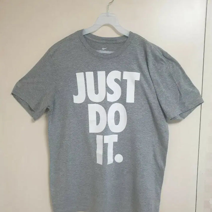 [BUNJANG] Nike JUST DO IT Gray T-shirt (M) / [여성] 나이키 그레이 JUST DO IT 반팔티 M