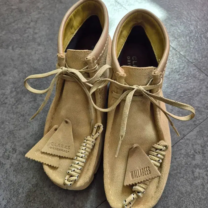 [BUNJANG] Clarks Wallabee Gore-Tex Boots UK 7.5 / 클락스 왈리비 고어텍스 부츠 uk7.5