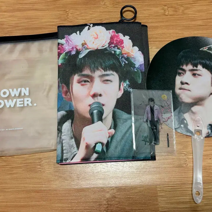 [SOLD OUT] 엑소 exo 세훈 이리디센트 슬로건 부채