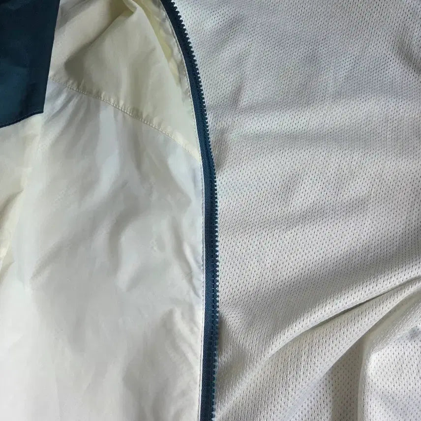 [SOLD OUT] 나이키 바람막이 L