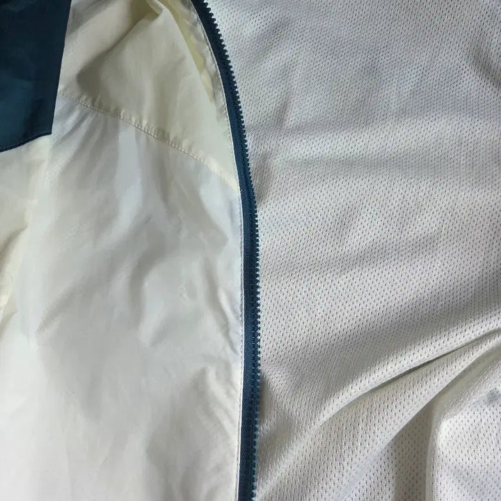 [SOLD OUT] 나이키 바람막이 L