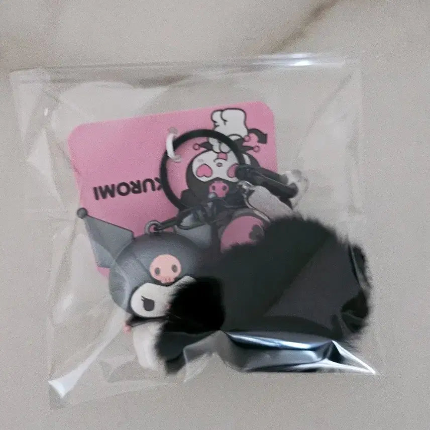 [BUNJANG] Sanrio Kuromi Mink Charm / 산리오 쿠로미 밍크 키링