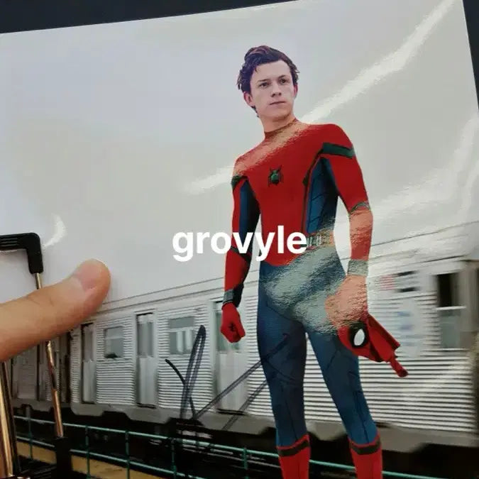 [BUNJANG] Tom Holland, Zendaya, Jon Watts Autographed Signed Photos Bundle Set / 스파이더맨 톰홀랜드, 젠데이아, 존왓츠 감독 친필싸인 일괄
