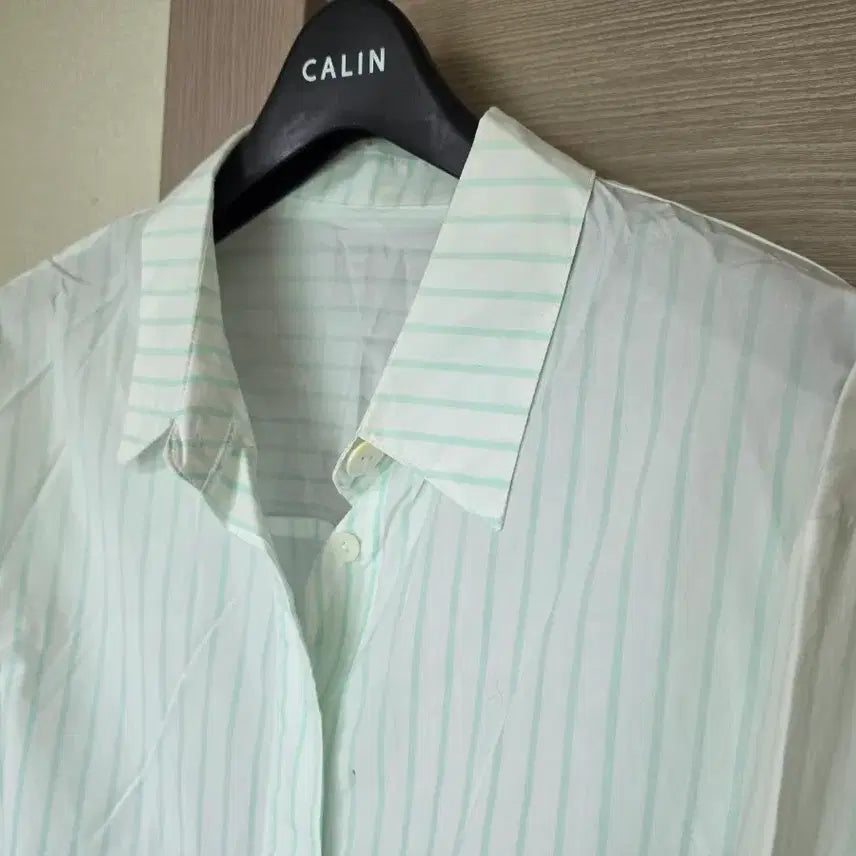 [BUNJANG] Mint Stripe Loose Fit Shirt Size 95 / 민트 스트라이프 셔츠 95사이즈