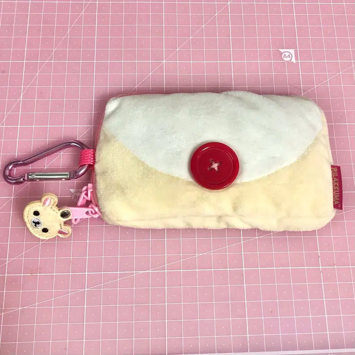 [SOLD OUT] 코리락쿠마 파우치