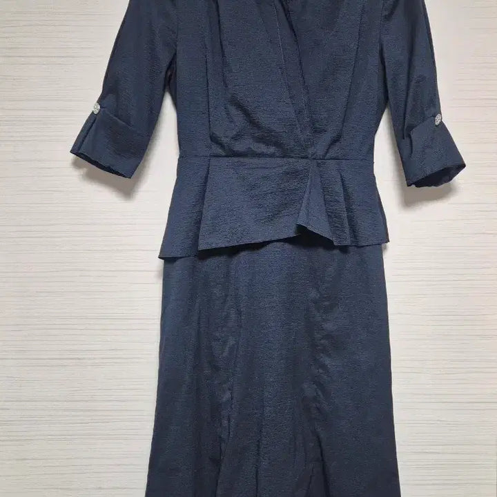 [BUNJANG] MICHAA Studio Italian Peplum Dress / 미샤(MICHAA)] 미샤 스튜디오 이태리 페플럼 원피스