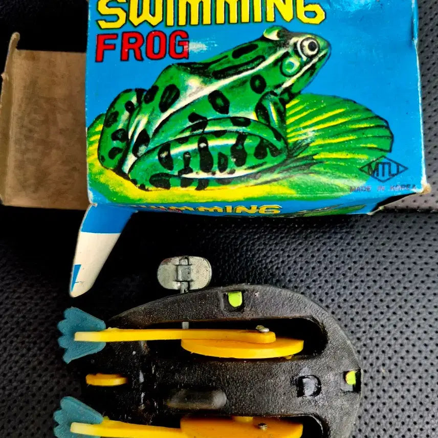 [BUNJANG] Wind-Up Swimming Frog Toy and Fighter Jet Set / 태엽식 개구리 수영 장난감외 전투기