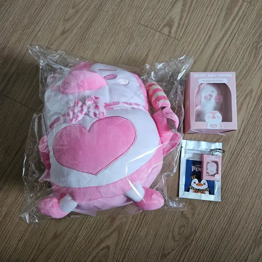 [BUNJANG] 2PM Junho Pink Peng &amp; Heart Baby Peng Set / 이준호 핑크펭 하트베이비펭 세트 일괄