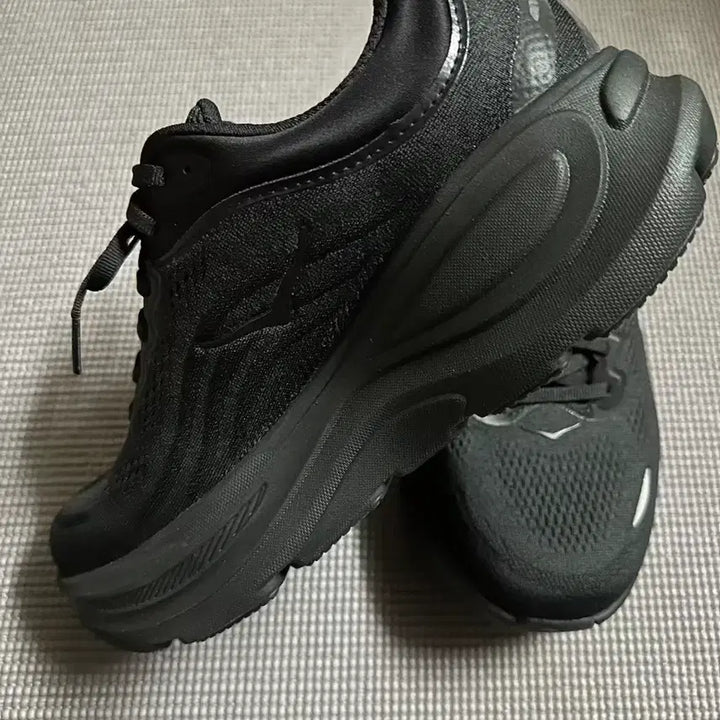 [BUNJANG] Hoka Bondi 9 Wide Running Shoes - Black, 265mm / 호카 본디 9 블랙 - 와이드 265mm