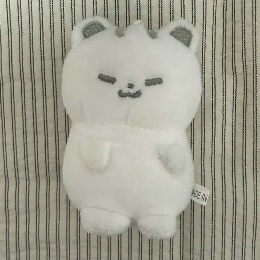 [BUNJANG] SEVENTEEN Hoshi Hottori Doll / 세븐틴 호시 인형 홋토리 양도