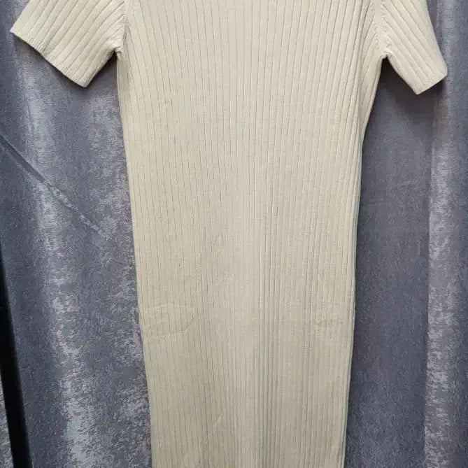 [BUNJANG] V-Neck Ribbed Knit Slit Long Dress / 브이넥 골지 니트 슬릿 롱 원피스