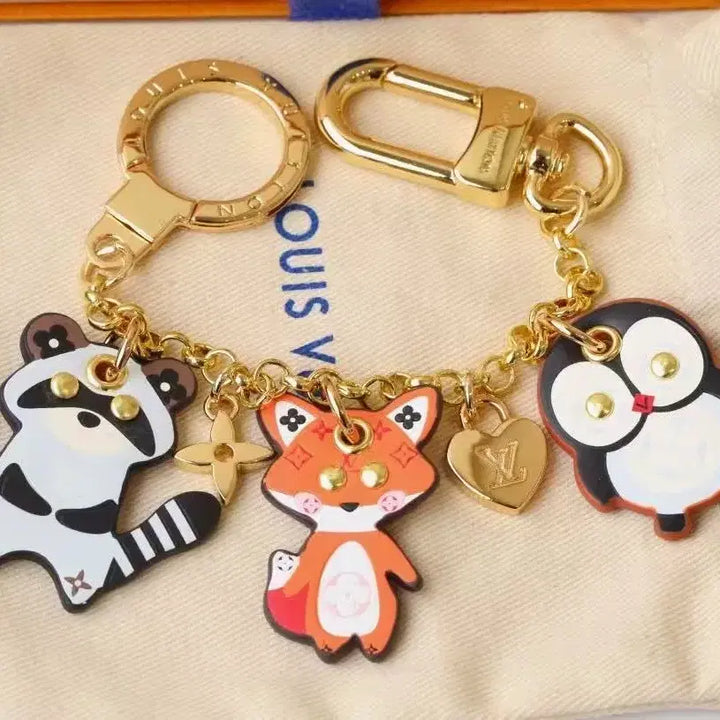 [SOLD OUT] 루이비통  펭귄 여우 너구리 펜던트 키링  키홀더 차 키링 가방 액세서리
