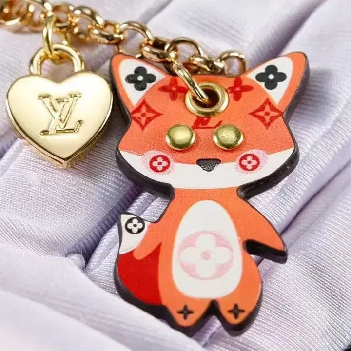 [SOLD OUT] 루이비통  펭귄 여우 너구리 펜던트 키링  키홀더 차 키링 가방 액세서리
