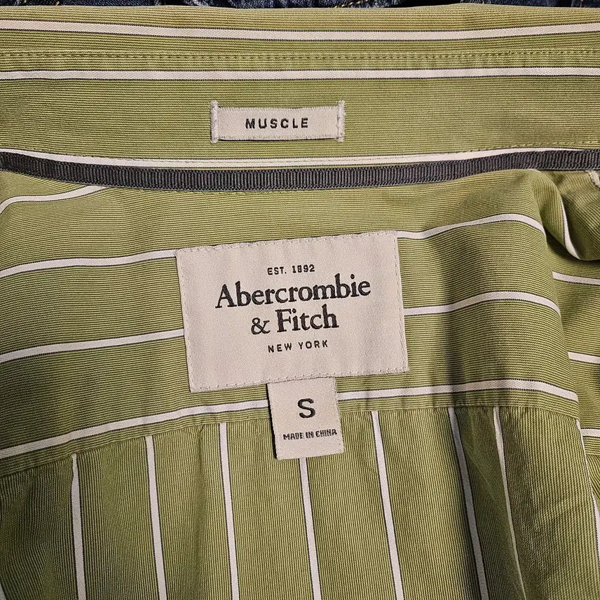 [BUNJANG] Abercrombie &amp; Fitch Striped Shirt Size S / 아베크롬비 스트라이프 셔츠 S(95)사이즈