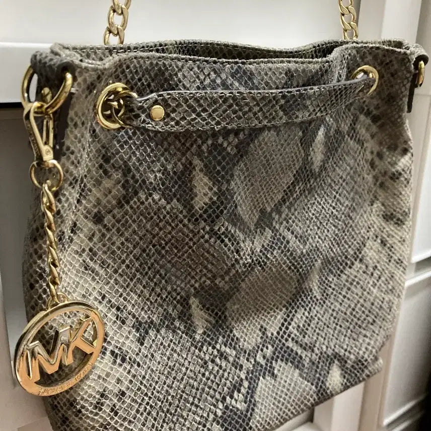 [SOLD OUT] 마이클코어스 가방 파이톤 숄더백 체인백
