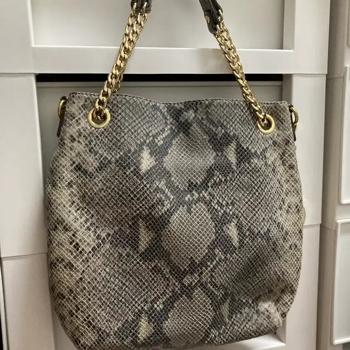 [SOLD OUT] 마이클코어스 가방 파이톤 숄더백 체인백