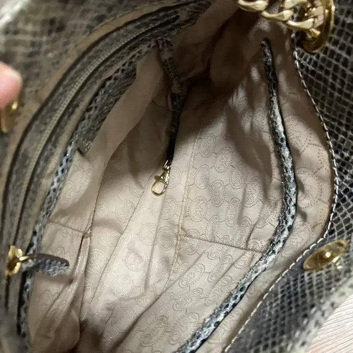 [SOLD OUT] 마이클코어스 가방 파이톤 숄더백 체인백