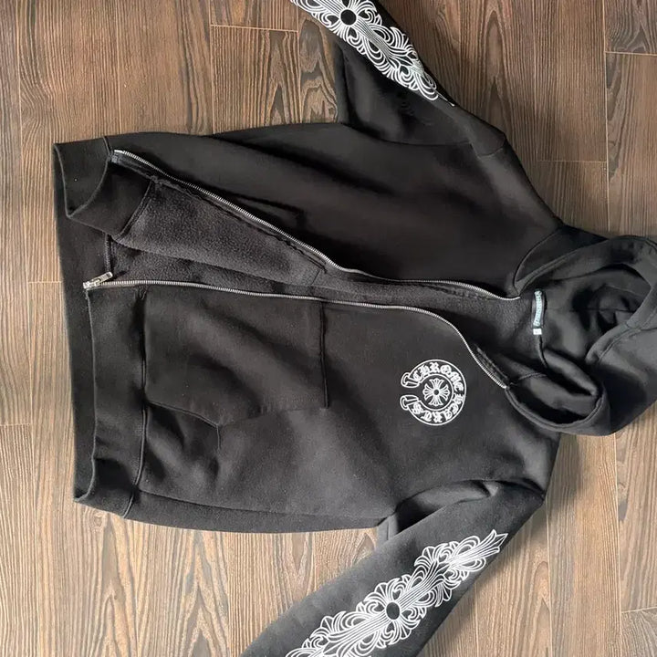 [BUNJANG] Chrome Hearts Black Zip-up Hoodie / 크롬하츠 블랙 집업 후드티 오늘만 이 가격