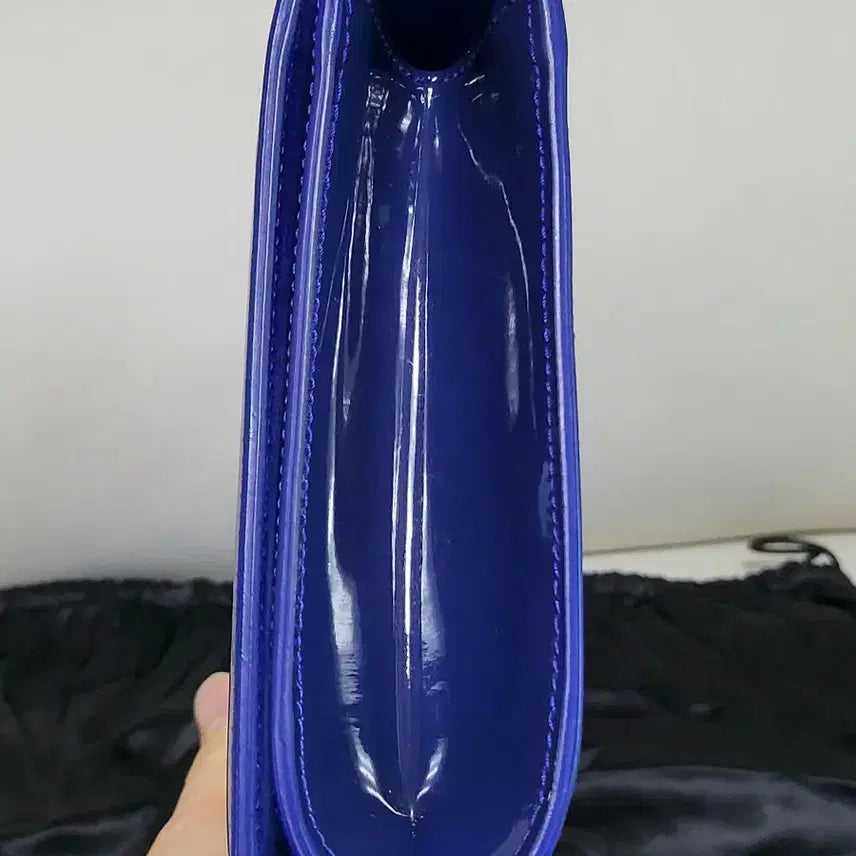 [SOLD OUT] 입생로랑 벨드쥬르 페이던트 클러치 정품