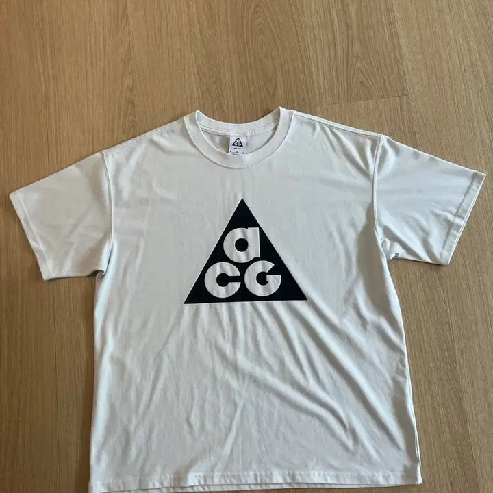 [SOLD OUT] 나이키 ACG 반팔 티셔츠 화이트 XL사이즈 팔아요