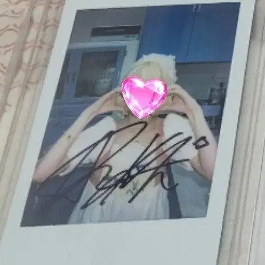 [BUNJANG] UNIS Kotoko Signed Polaroid / 유니스 스위시 코토코 사인 폴라로이드 싸폴 폴싸