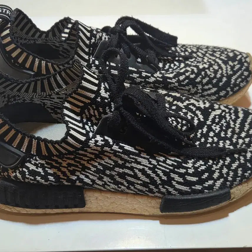 [BUNJANG] Adidas NMD R1 Primeknit Shoes Size 265 / 아디다스 NMD R1 PK  프라임 니트 265 사이즈