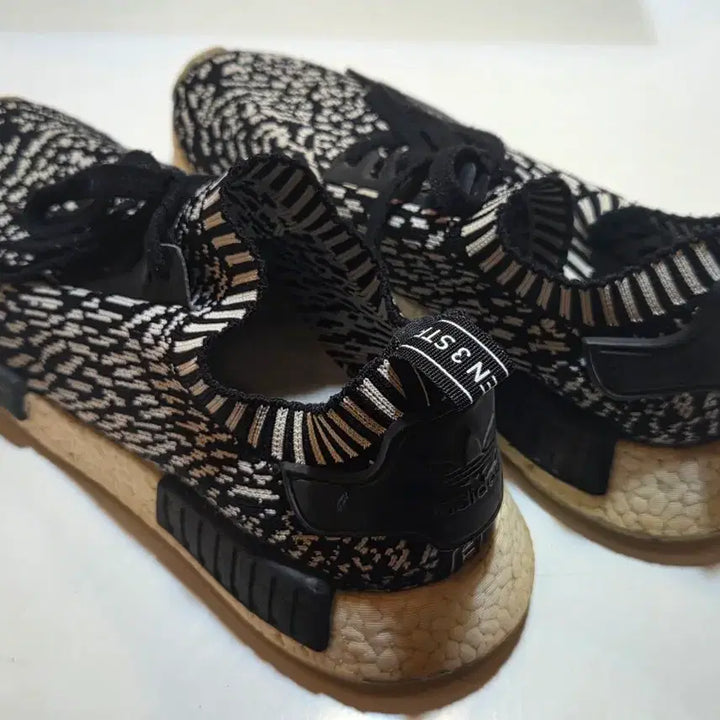 [BUNJANG] Adidas NMD R1 Primeknit Shoes Size 265 / 아디다스 NMD R1 PK  프라임 니트 265 사이즈