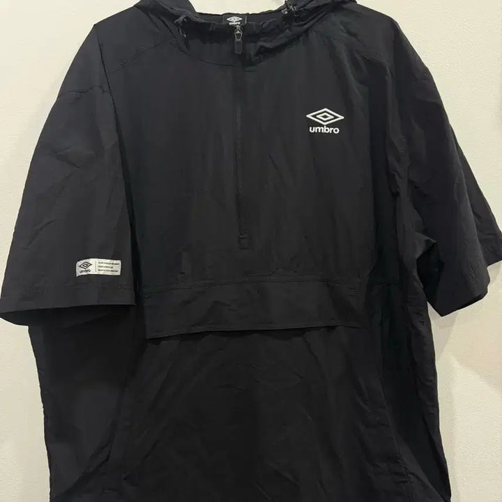 [SOLD OUT] 엄브로 블랙 아노락 바람막이