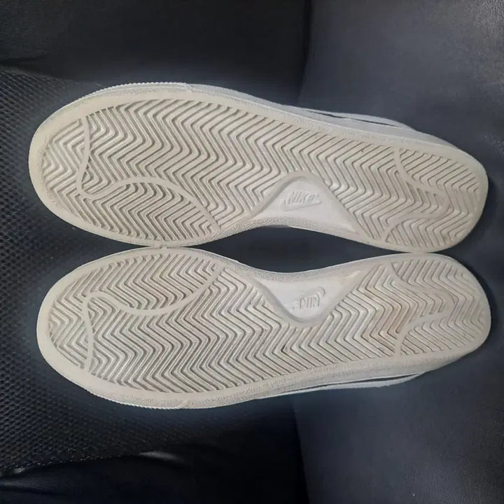 [BUNJANG] Nike Court Royale Sneakers / 나이키 코트 로얄 스니커즈