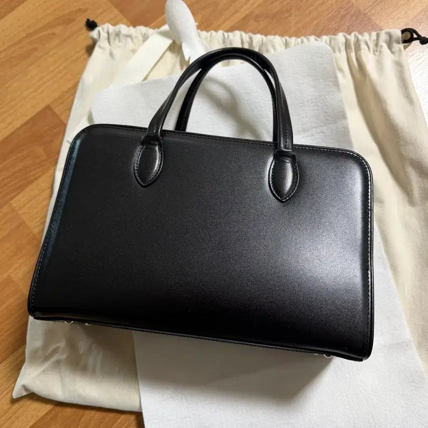[BUNJANG] ToTtuE Loquet Bag Small Black / 투티에 로케백 스몰 (블랙)