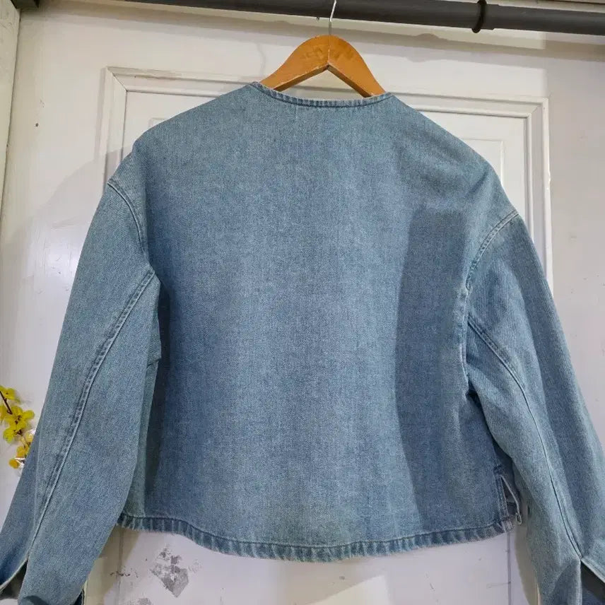 [SOLD OUT] 봄  요즘유행하는  디자인이쁜 청자켓  가슴단면56