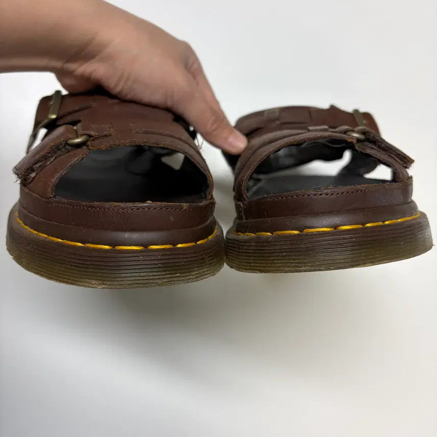 [BUNJANG] Dr. Martens Hayden Sandals Brown UK7 (260mm) / 닥터마틴 헤이든 샌들 브라운 UK7 (260mm)