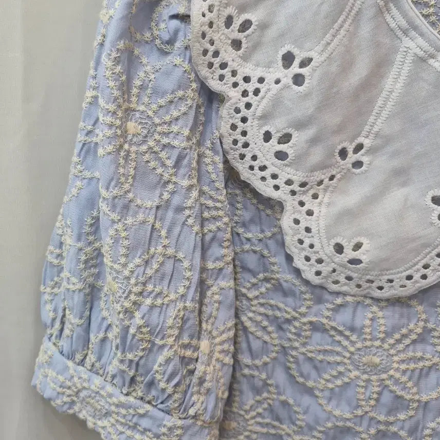 [BUNJANG] LeShop Lace Big Collar Blouse / LeShop 레이스 빅카라 블라우스
