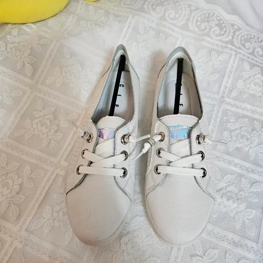 [SOLD OUT] ELLE 엘르 여성 흰색 스니커즈 운동화