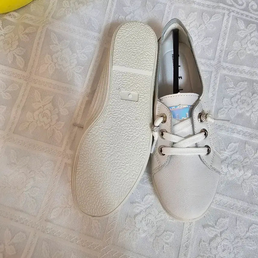 [SOLD OUT] ELLE 엘르 여성 흰색 스니커즈 운동화