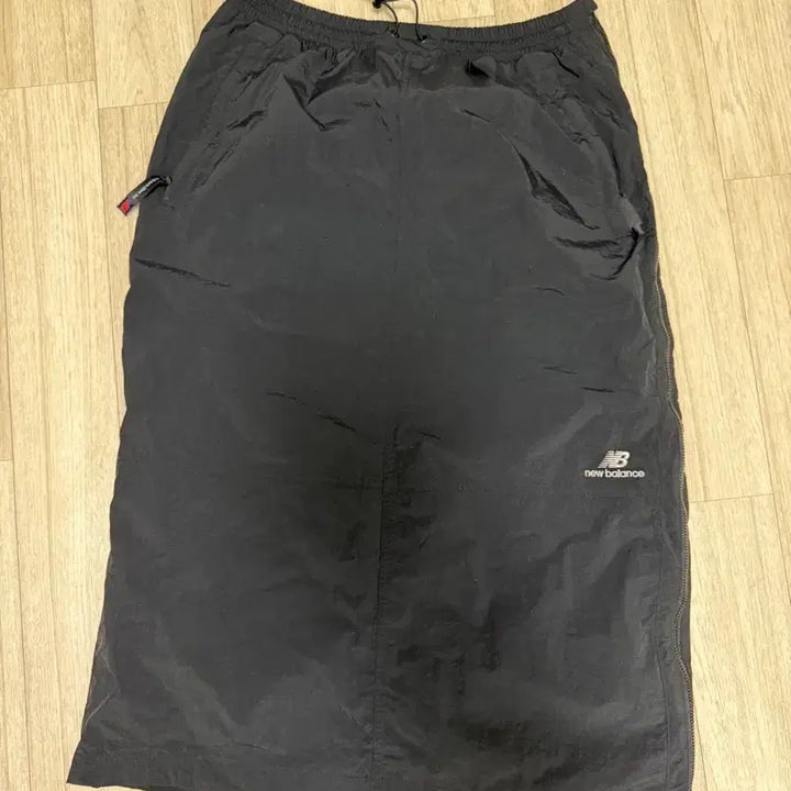 [SOLD OUT] 뉴발란스 블랙 롱치마