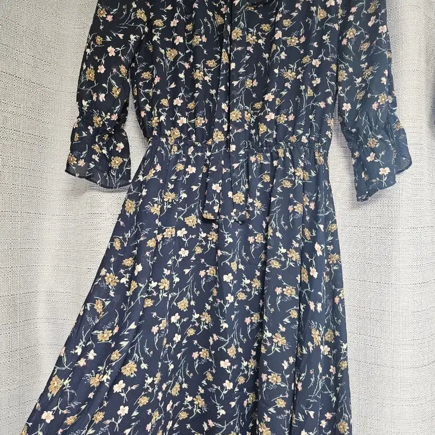 [BUNJANG] Olive Des Olive Floral Print Bundle Set / 올리브데올리브 꽃무늬  원피스&amp;ID잔꽃무니 롱원피스 일괄