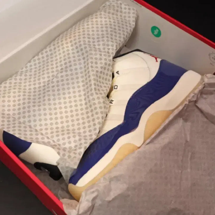 [BUNJANG] Nike Air Jordan 11 Retro Deep Blue / 나이키 에어조던 11 판매ㅡ새제품