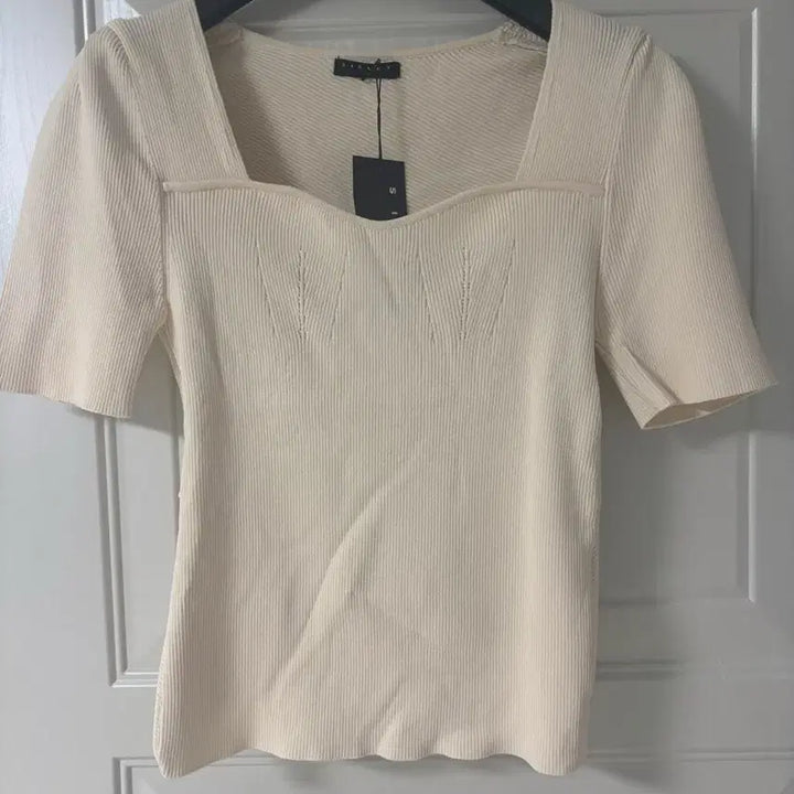 [BUNJANG] Sisley Square Neck Ribbed Short Sleeve T-Shirt Ivory / 시슬리 스퀘어넥 골지 반팔티 아이보리