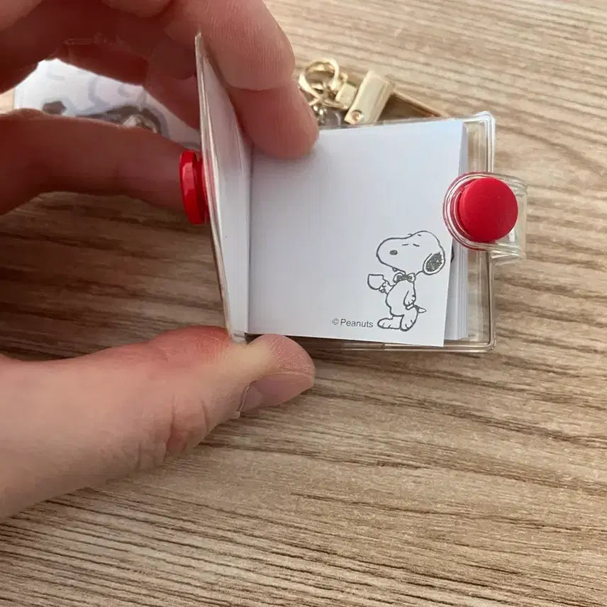 [BUNJANG] Snoopy Mini Notebook Acrylic Keyring / 스누피 미니 수첩 아크릴 키링
