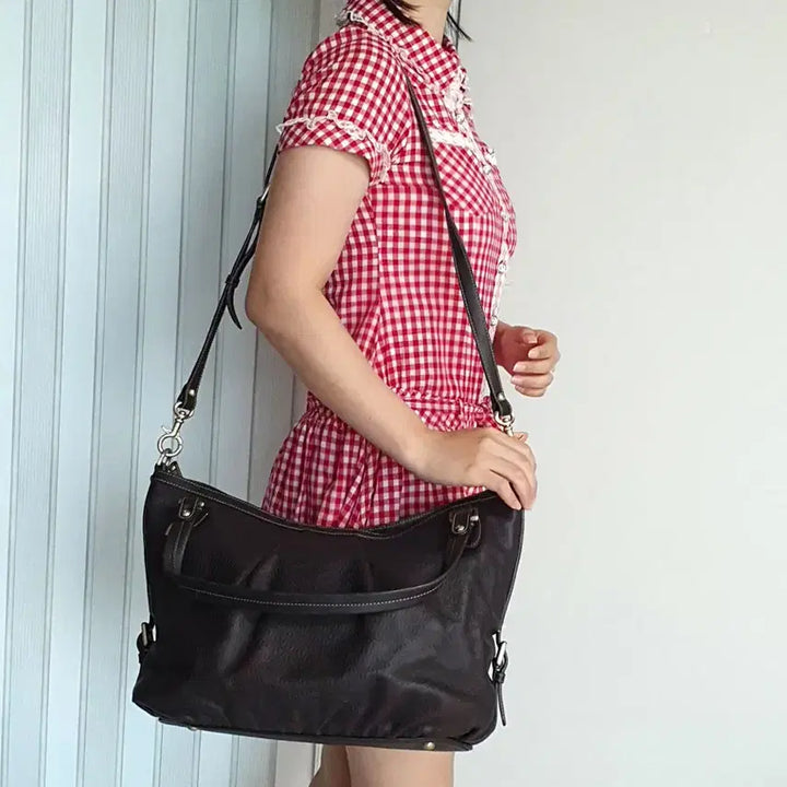 [BUNJANG] Louis Quatorze Brown Leather Large Shoulder Bag / 루이까또즈 브라운 가죽 빅 숄더백 중고 가방 은피아노