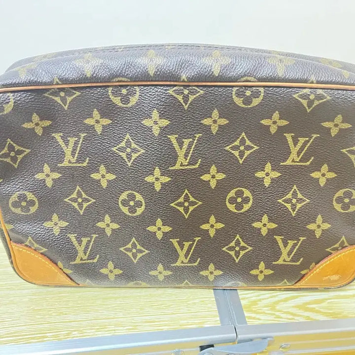 [BUNJANG] Louis Vuitton Monogram Pouch &amp; Clutch / 정품 루이비통모노그램가방