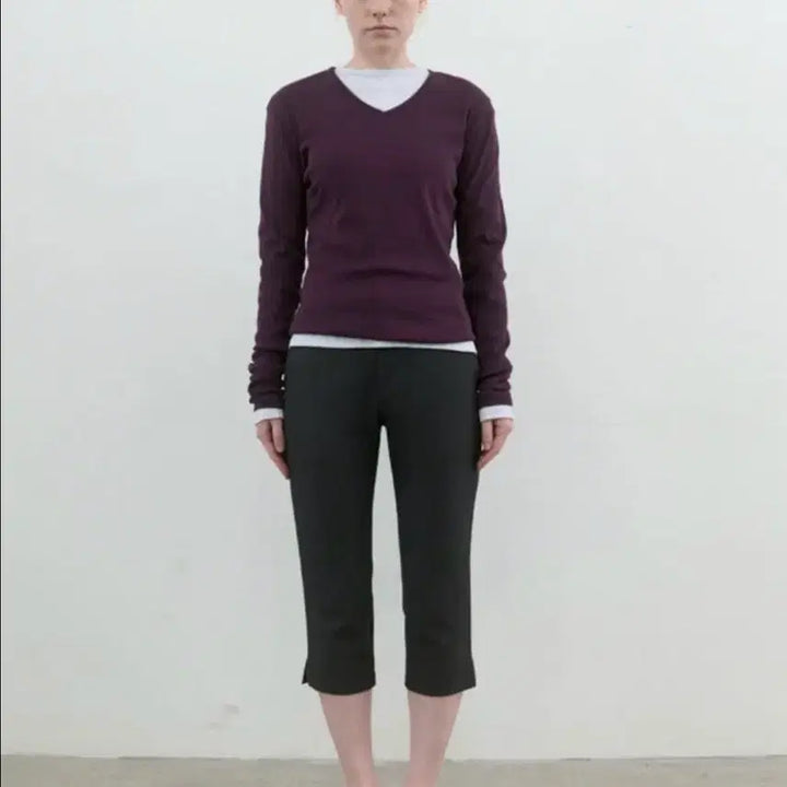 [BUNJANG] Poszer V-Neck Long Sleeve Knit T-Shirt / poszer 포저 브이넥 롱슬리브 니트 긴팔 티셔츠