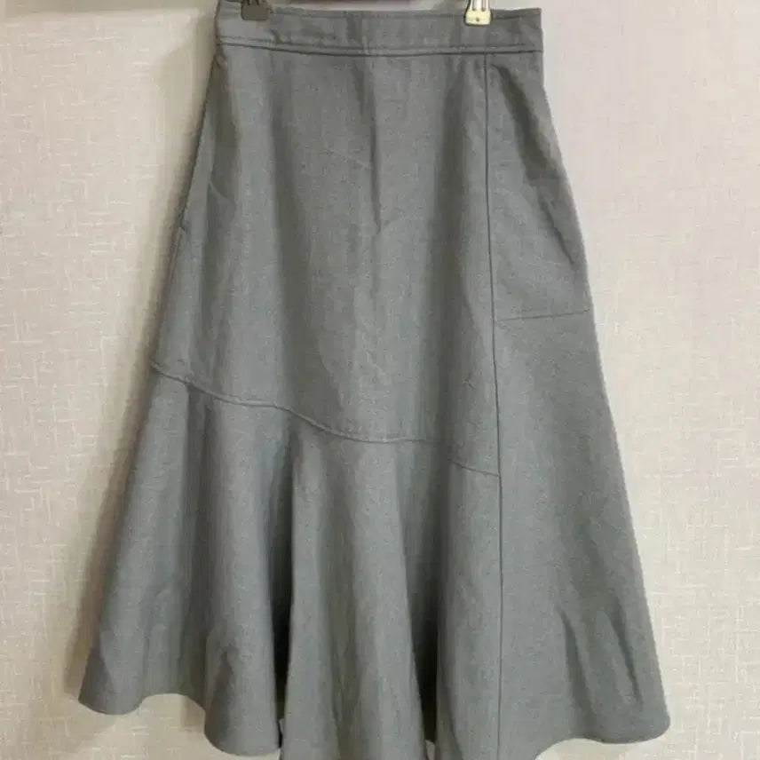 [BUNJANG] Uniqlo x JW Anderson Flare Skirt / 유니클로 x jwanderson 플레어치마
