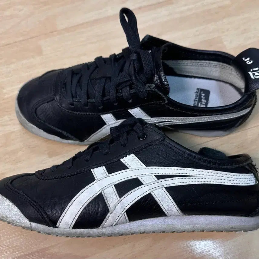 [BUNJANG] Onitsuka Tiger Mexico 66 Black-White Sneakers / 오니츠카타이거 멕시코66 블랙-화이트 230