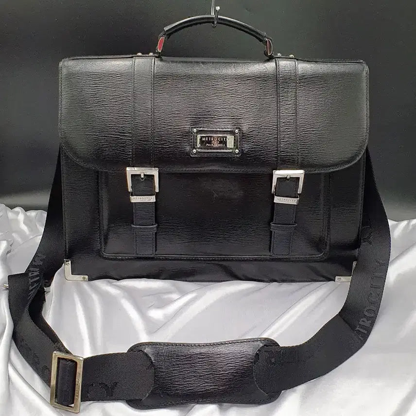 [BUNJANG] Met Cty Edge Briefcase Leather Black Unisex / 메트로시티 엣지 남녀 서류가방 중고 가방 은피아노