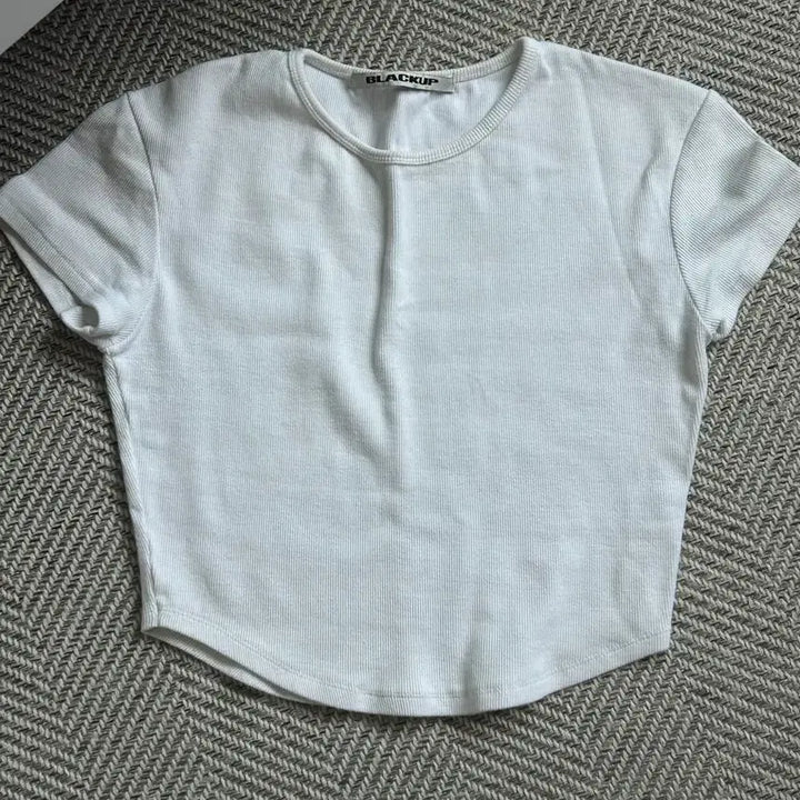 [BUNJANG] Assorted Crop Short Sleeve T-shirts (Blackup, Mardi, Calvin Klein) / 크롭 반팔 3종 (마르디, 캘빈클라인, 블랙업)