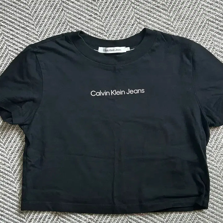 [BUNJANG] Assorted Crop Short Sleeve T-shirts (Blackup, Mardi, Calvin Klein) / 크롭 반팔 3종 (마르디, 캘빈클라인, 블랙업)