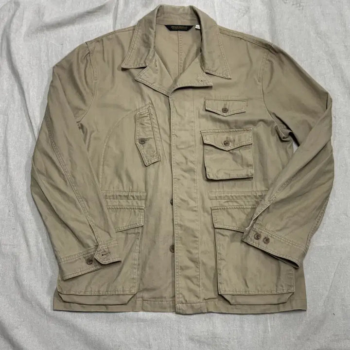 [SOLD OUT] 유니폼브릿지 베이지 사파리 유틸리티 자켓 XL